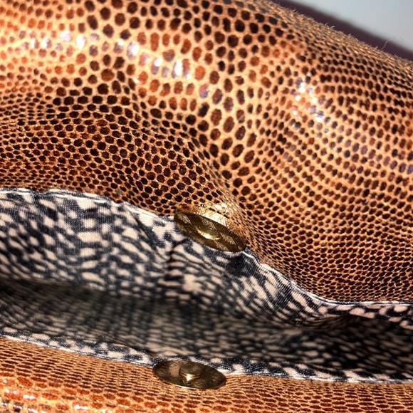 Urban Expressions Faux Leather Vegan Crossbody Clutch Purse New with Tags - Picture 11 of 15